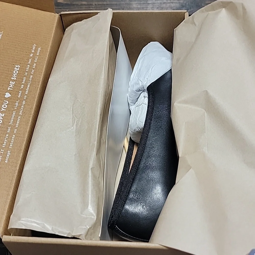 Madewell Black Leather Flats - Picture 6 of 7